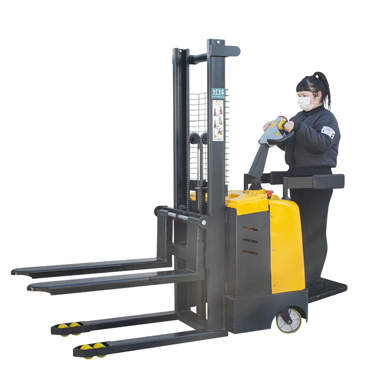Stand-drive electric stacker (5)